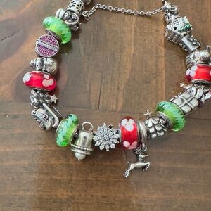 Authentic Pandora Fully Charmed Christmas Theme Bracelet 🎄🎁🎅🏼 Length 7.5"